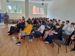 Wykłady o nowych mediach i manipulacji w ZS Nr 2! (9)