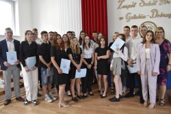 Pożegnanie uczniów klas III BSIS (18)