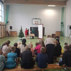 Starsi - młodszym, czyli międzyszkolna integracja. (4)