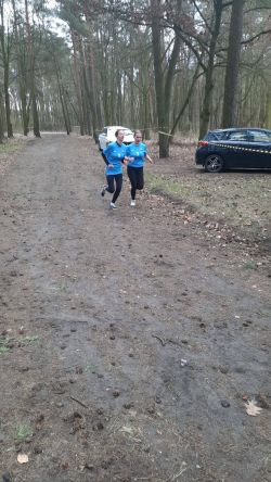 MISTRZOSTWA POWIATU W DRUŻYNOWYCH BIEGACH PRZEŁAJOWYCH8