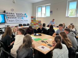 „Jedna szkoła, jedna drużyna, jeden cel – Team Ekonomik!”4