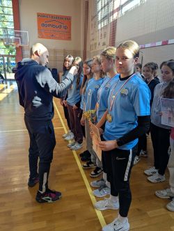 NAJLEPSI W POWIECIE W BIEGACH PRZEŁAJOWYCH4