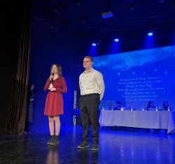 “Spieszmy się kochać ludzi...”12