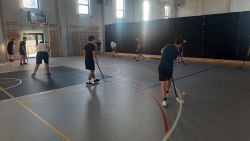 Unihokej na lekcjach WF6