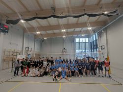 MISTRZOSTWA POWIATU W PIŁKĘ SIATKOWĄ16