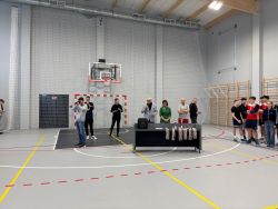 MISTRZOSTWA POWIATU W PIŁKĘ SIATKOWĄ25