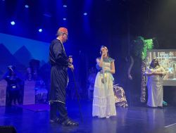 Mężczyźni rządzą światem, a nimi kobiety...4