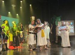 Mężczyźni rządzą światem, a nimi kobiety...5