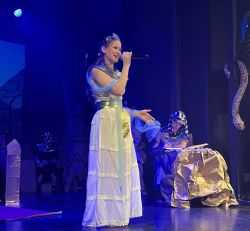 Mężczyźni rządzą światem, a nimi kobiety...6