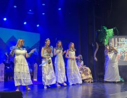 Mężczyźni rządzą światem, a nimi kobiety...8