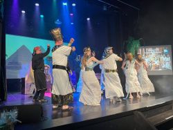 Mężczyźni rządzą światem, a nimi kobiety...14