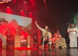 Mężczyźni rządzą światem, a nimi kobiety...17