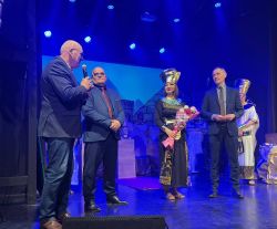 Mężczyźni rządzą światem, a nimi kobiety...27