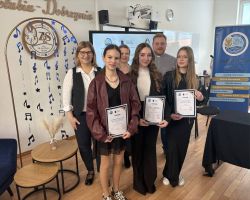 POWIATOWY KONKURS POEZJI ŚPIEWANEJ za nami! 6