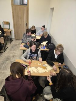 W hołdzie ofiarom – uczniowie upamiętniają Żydów z Dobrzynia i Golubia6