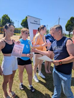 Podwójne Mistrzostwo Powiatu w Siatkówce Plażowej dla Zespołu Szkół nr 25