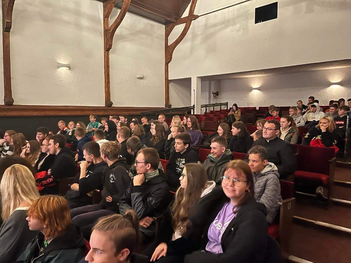 Spektakl profilaktyczny „Strach ma wielkie oczy”