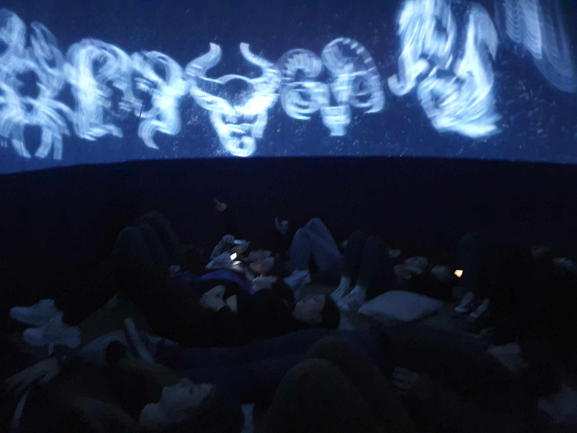 MOBILNE PLANETARIUM