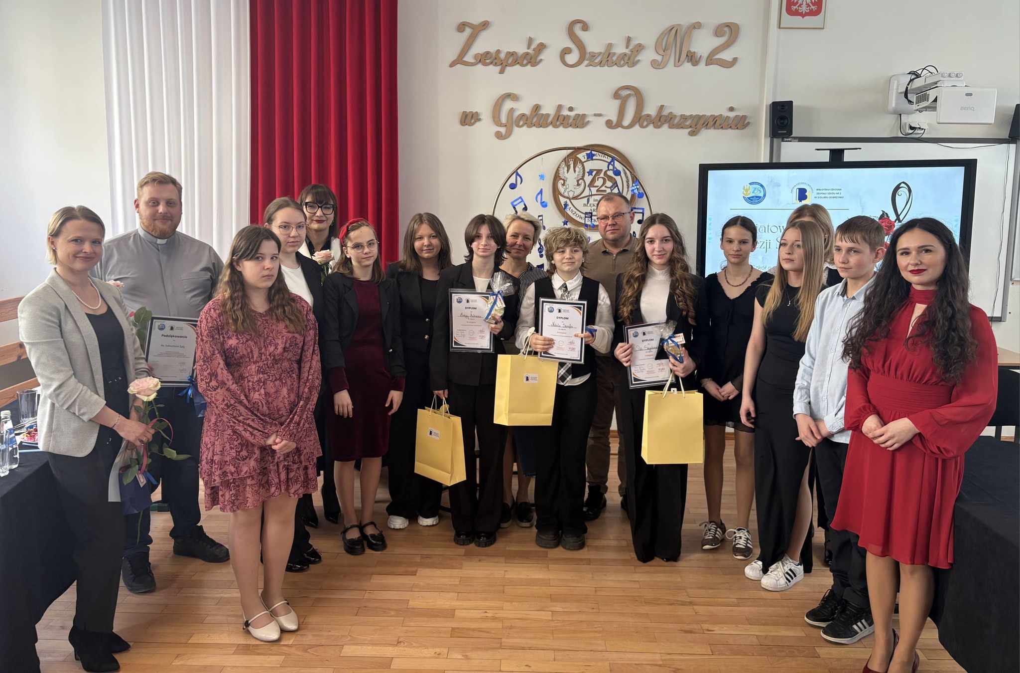 POWIATOWY KONKURS POEZJI ŚPIEWANEJ za nami!